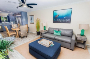 Luxury Condo just across from the Beach!